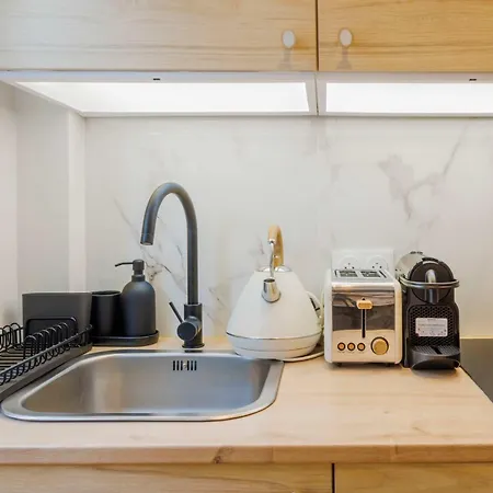 2p On The Rooftops Of *